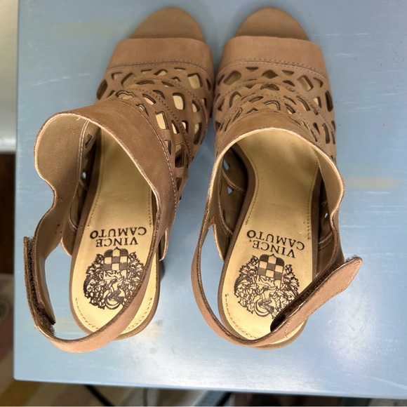 Vince Camuto Deverly cutout heeled sandals are in - Picture 6 of 11